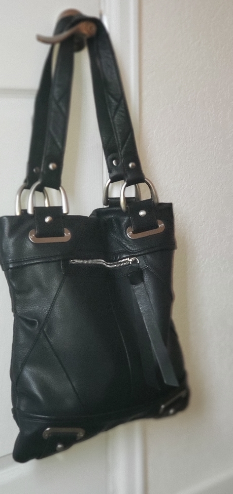 EUC BLACK LEATHER  B Makowsky